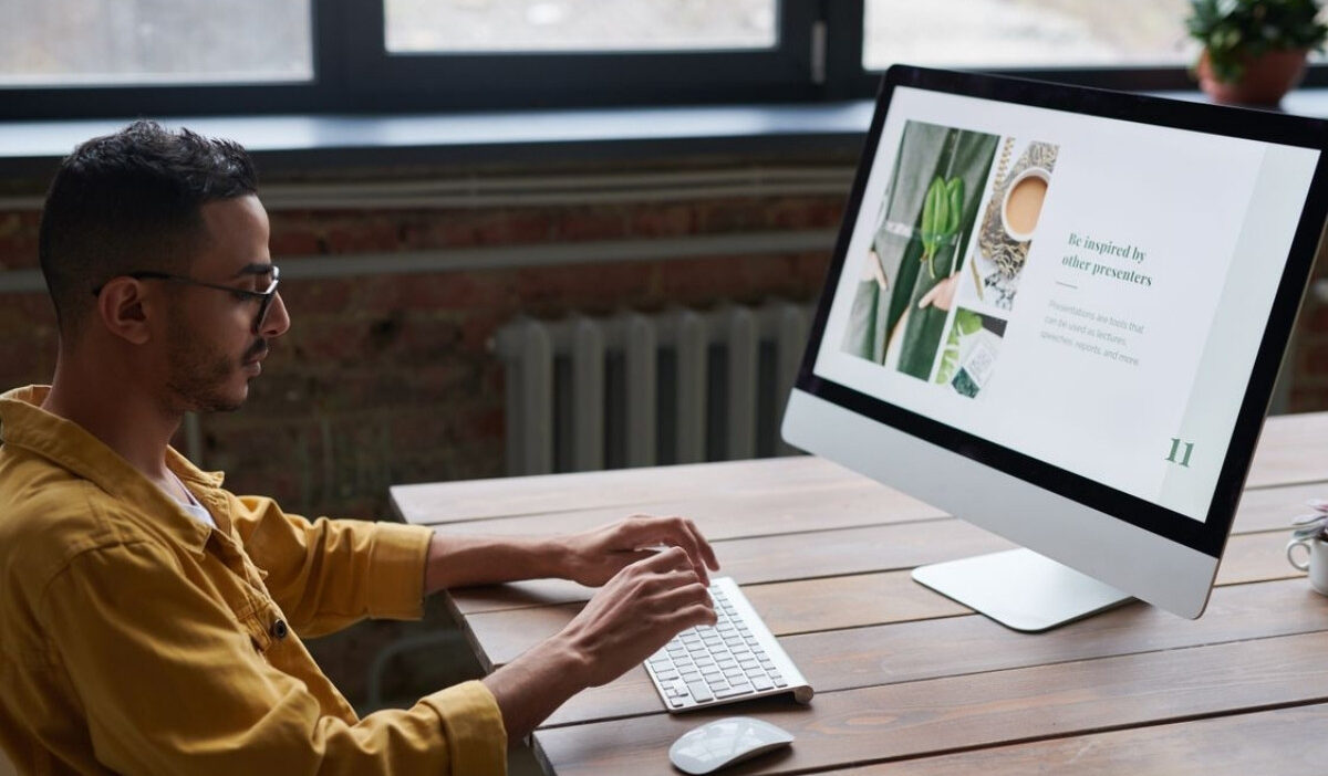 how to create a portfolio for students showcasing skills, projects, and achievements for academic and career growth