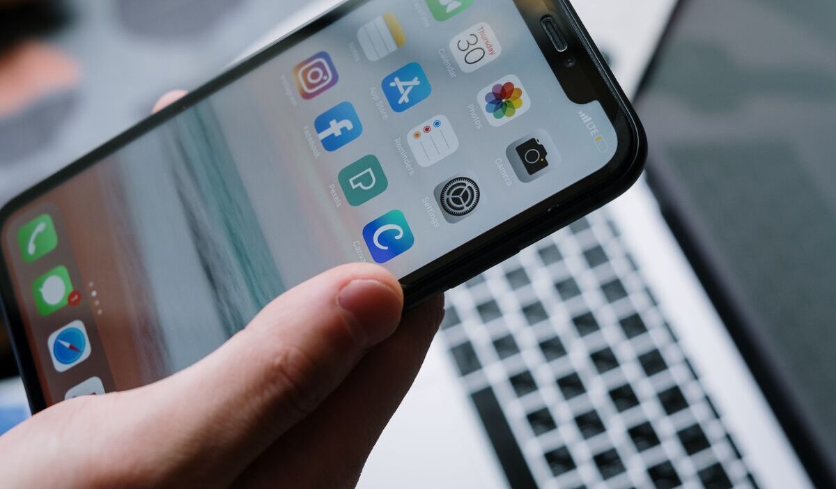 how-to-screen-record-on-iphone