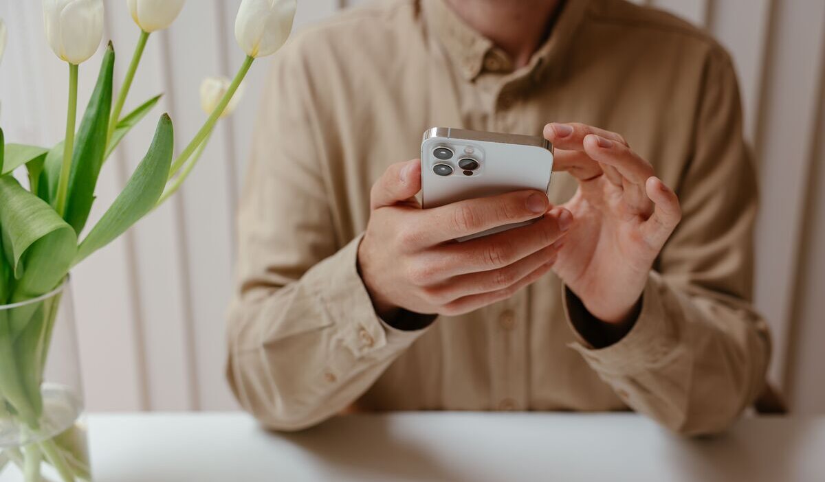 how-to-turn-off-iphone-16