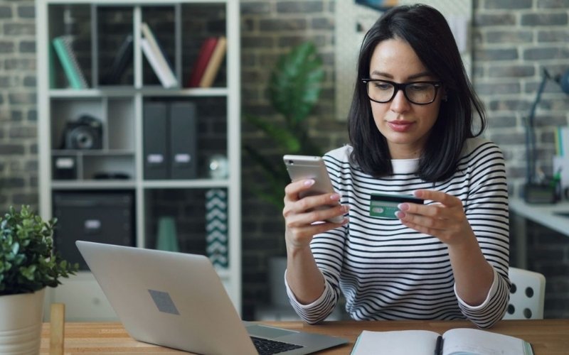 What happens if you dont pay your student loans can lead to credit damage and reduced financial flexibility