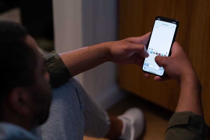 how-to-send-a-voice-message-on-iphone-through-messages-app