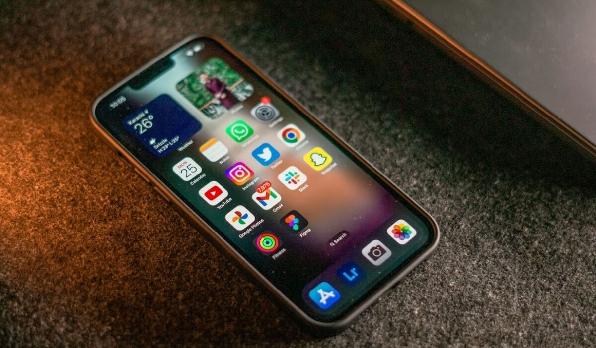 how to change iPhone name with a step-by-step guide