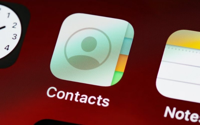 how to change ringtone on iPhone for free with Contacts app