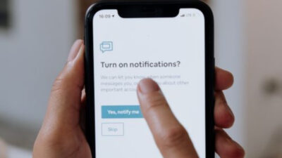 How to silence notifications on iPhone while still receiving important alerts