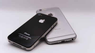 How to clean charging port on iphone safely with proper tools and steps