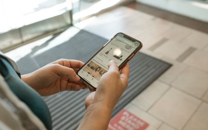 How to close all tabs on iPhone in different browser apps
