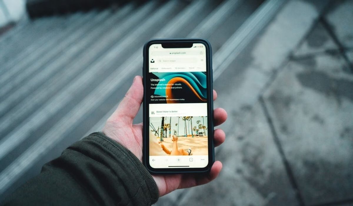 how to turn pop up blocker off on iphone with Safari and Chrome browser settings