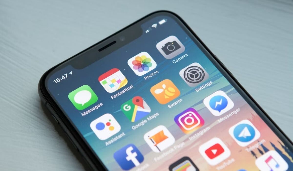 How to hide apps on an iPhone without deleting them