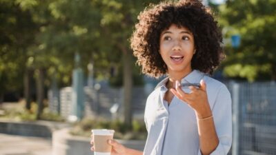 How to set up a voicemail on iPhone with voice message and phone settings