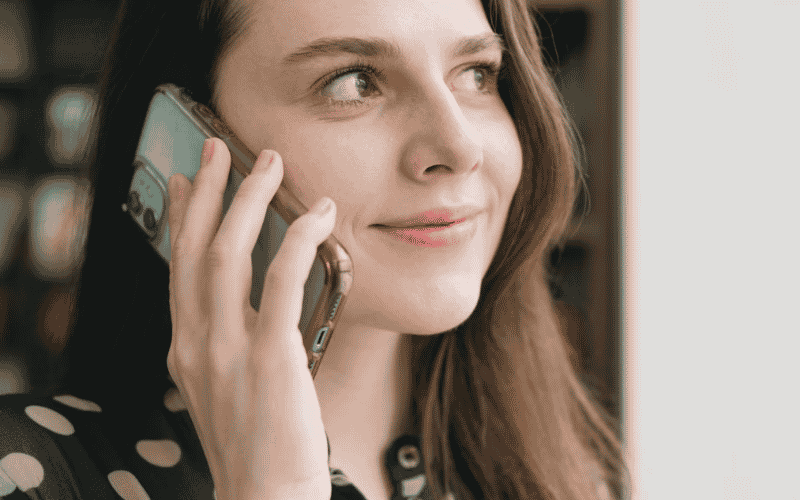 Carrier settings affect how to change voicemail on iPhone