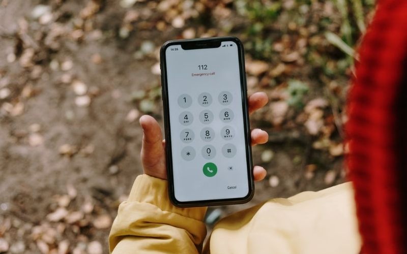 How to turn off SOS on iPhone through Emergency SOS settings.